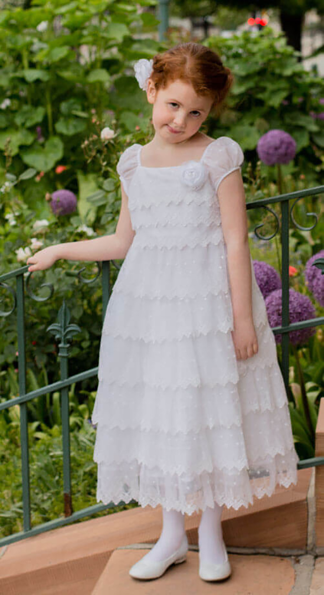 White elegance frosting dress - model